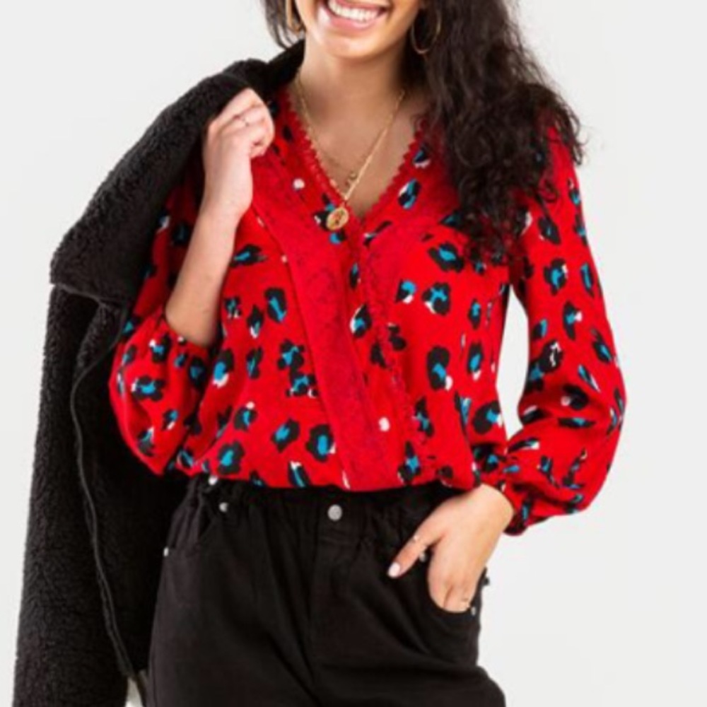 Mi Ami Karla Lace Trim Blouse